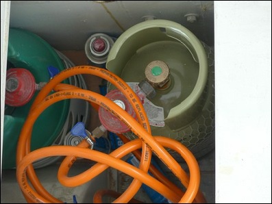 gasflessen / gasbottles
